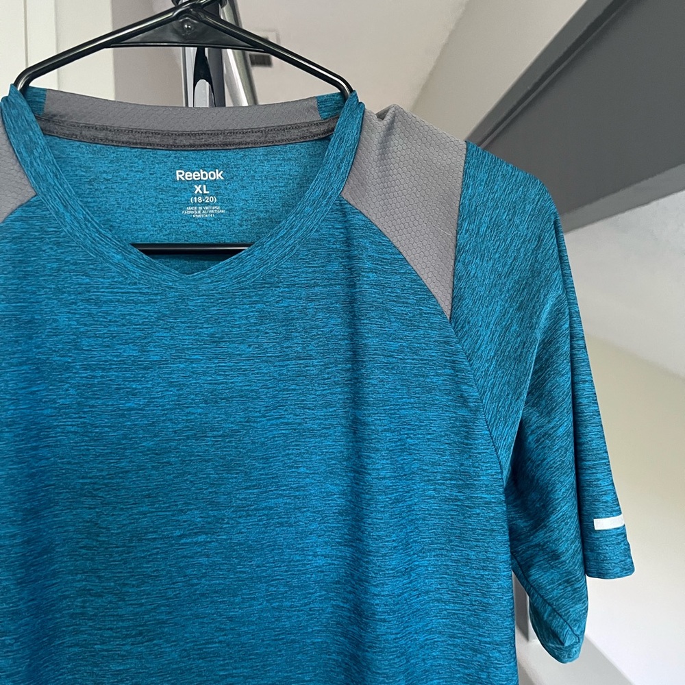 Mens Reebok athletic shirt